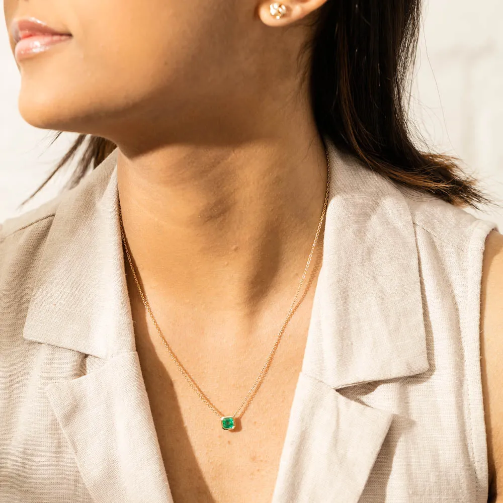 18ct Yellow Gold Emerald Natalia Pendant