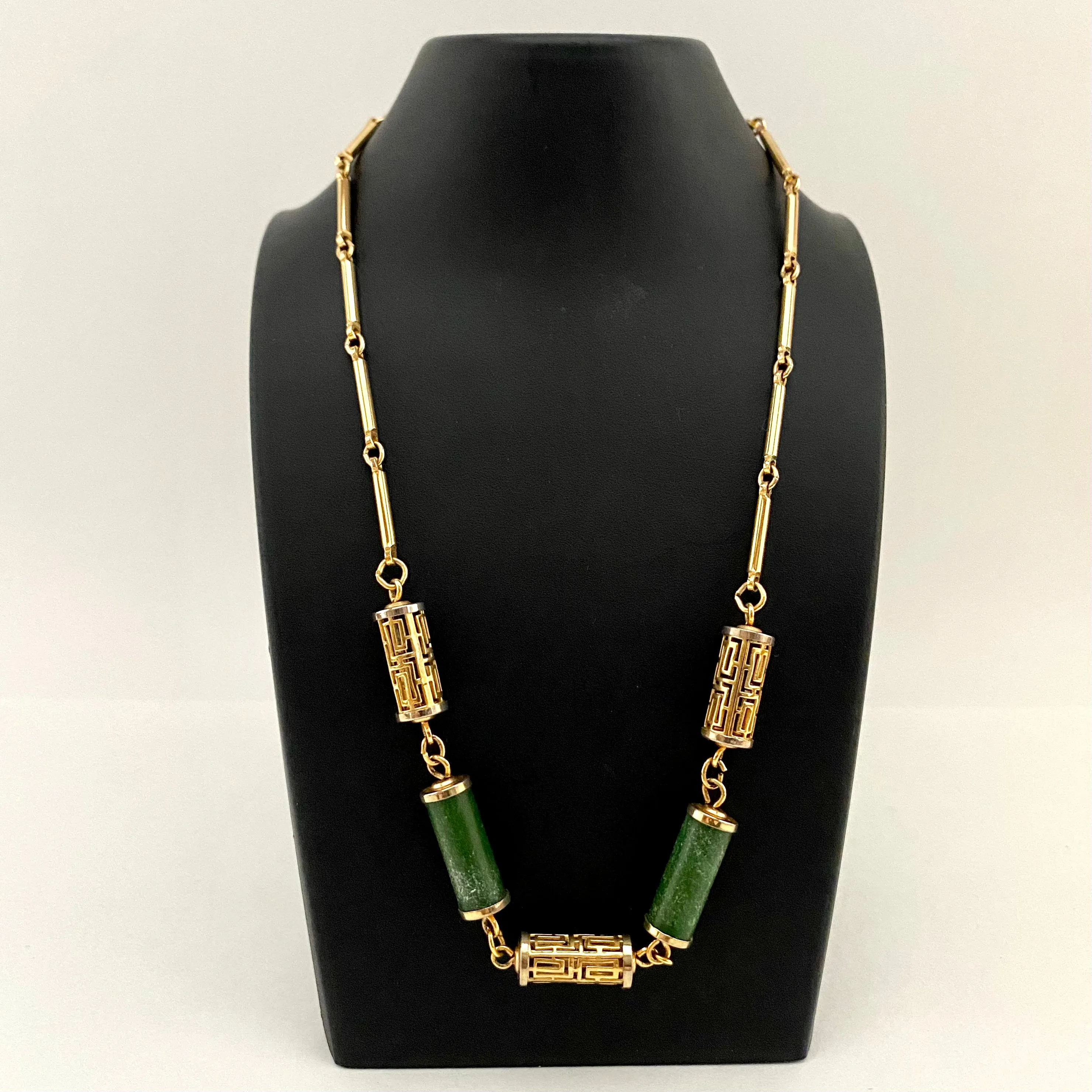 1978 Sarah Coventry Oriental Lanterns Necklace