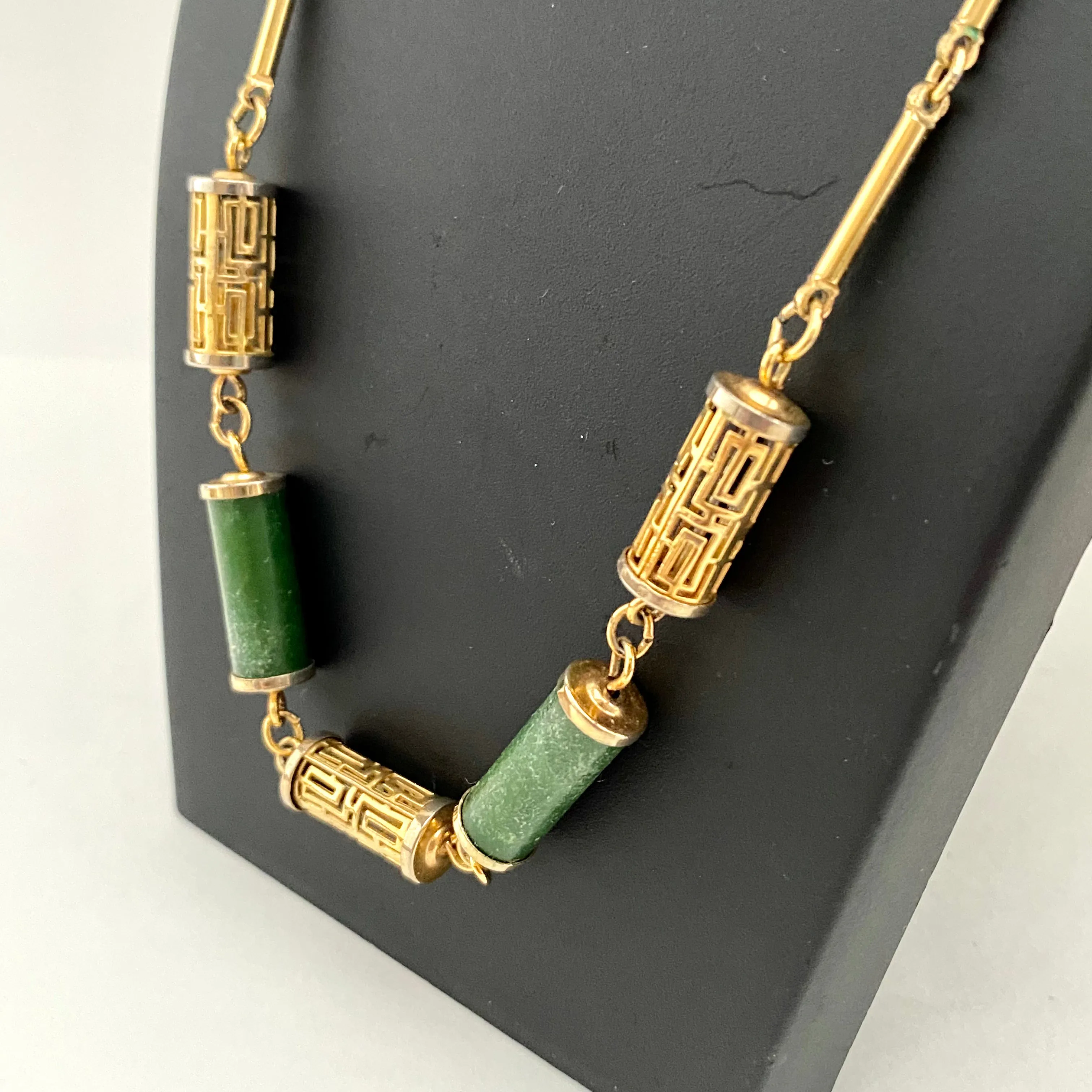 1978 Sarah Coventry Oriental Lanterns Necklace