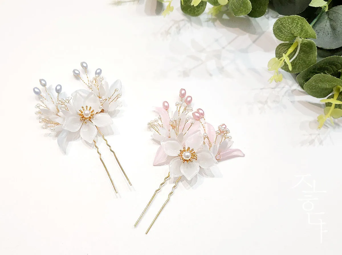Cute Flower Hair Pin in Pink and Blue (2 Colors)