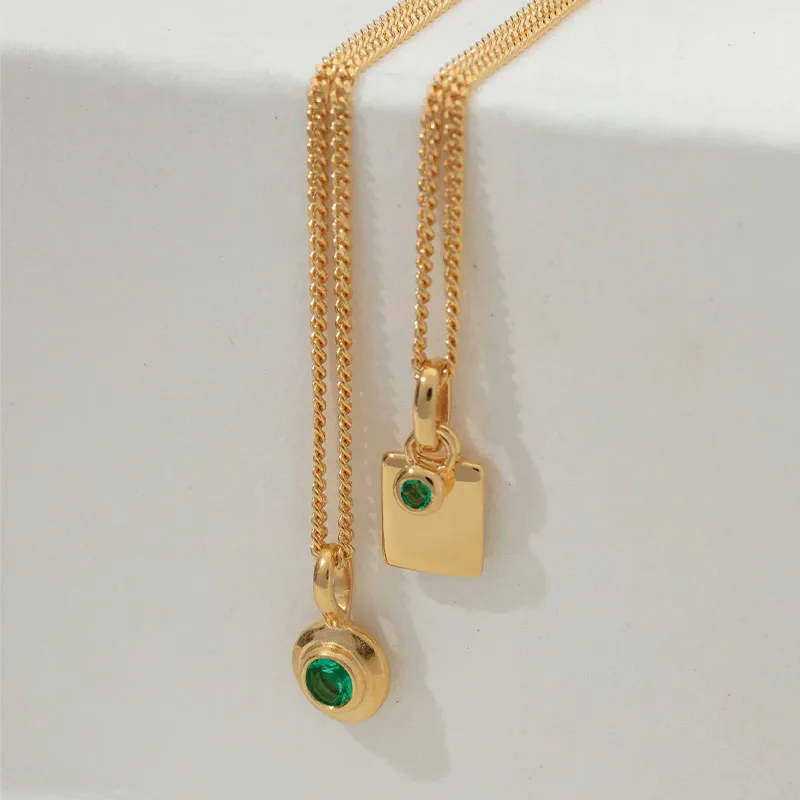 ENGRAVABLE EMERALD BIRTHSTONE NECKLACE (MAY)