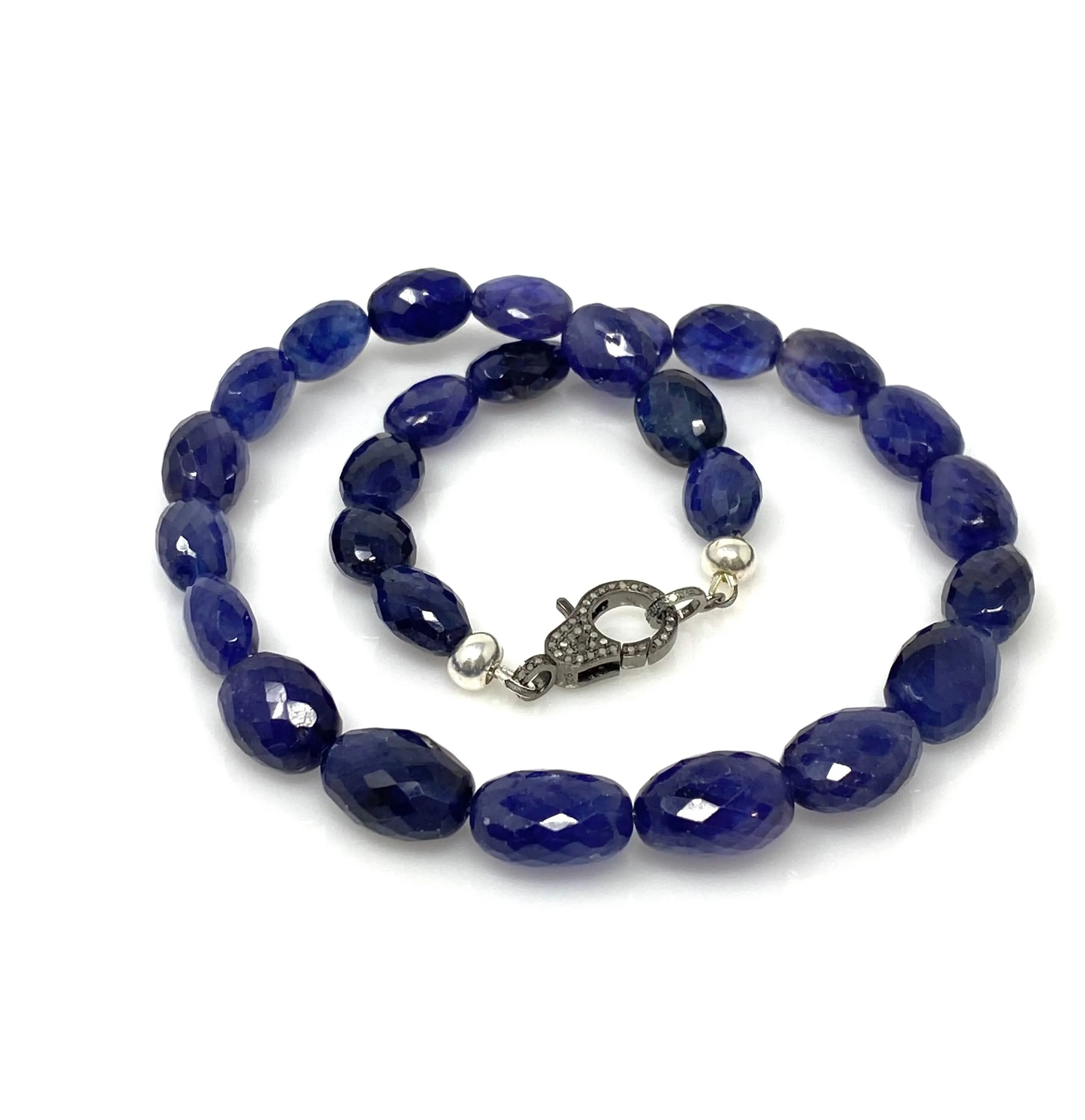 Exquisite 16.85” Handcrafted Blue Sapphire Necklace with Pave Diamond Clasp