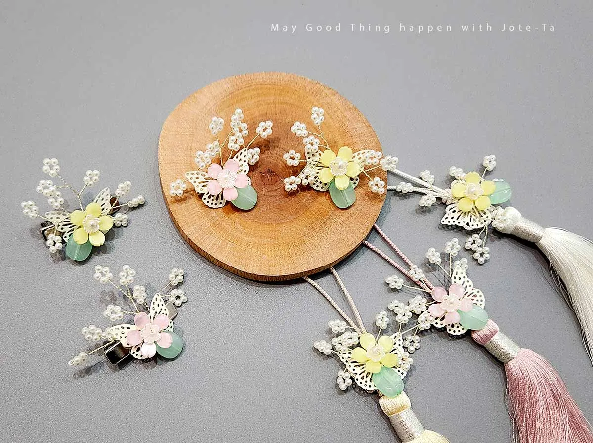 Flower on Butterfly Hair Pin (2 Colors)