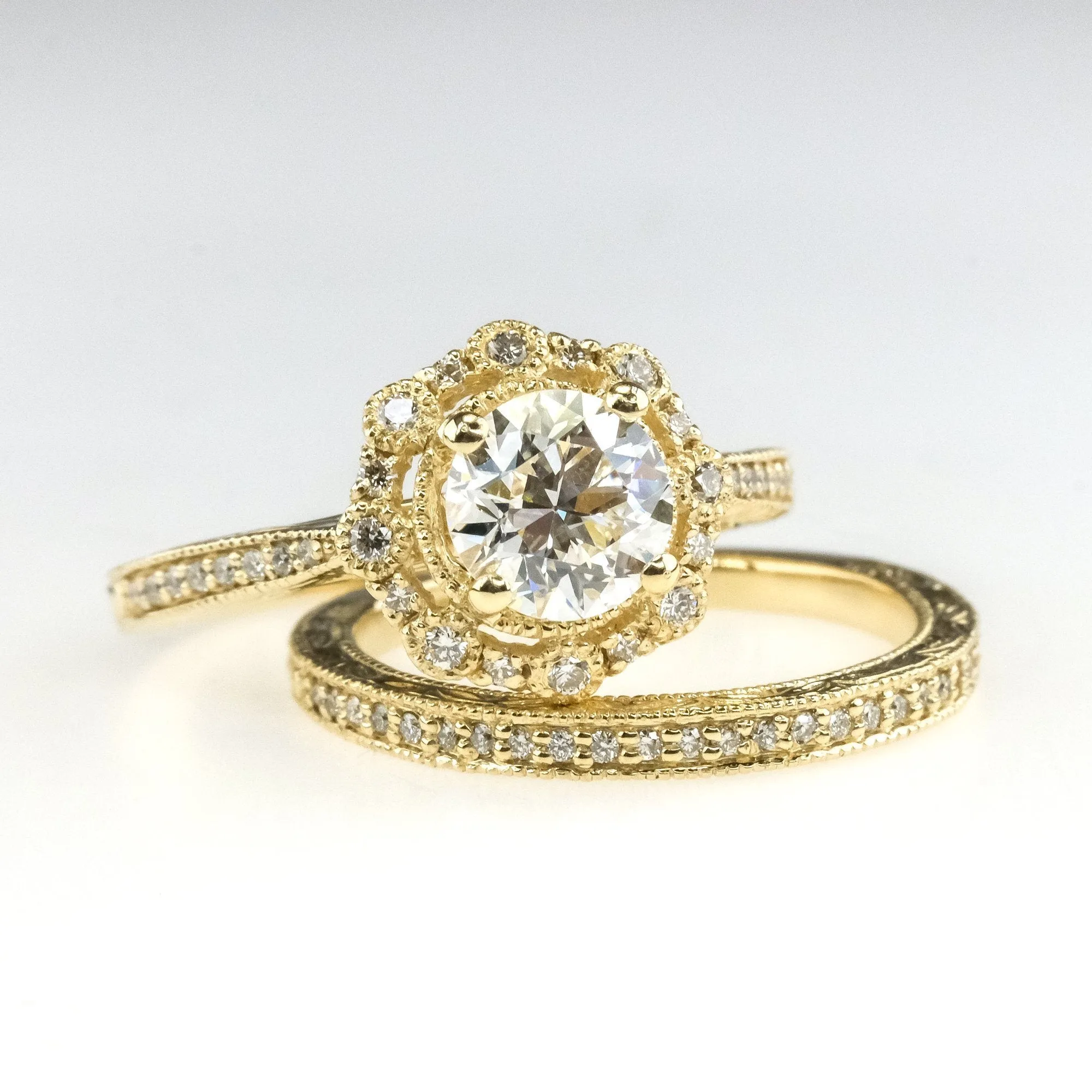 GIA 0.93ct VS2/H Round Diamond Halo Accented Bridal Set in 14K Yellow Gold