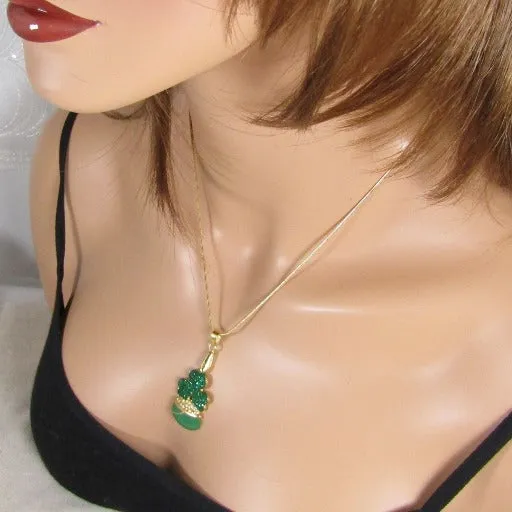 Green Clover Pendant Necklace