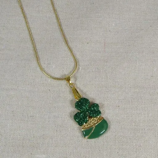 Green Clover Pendant Necklace