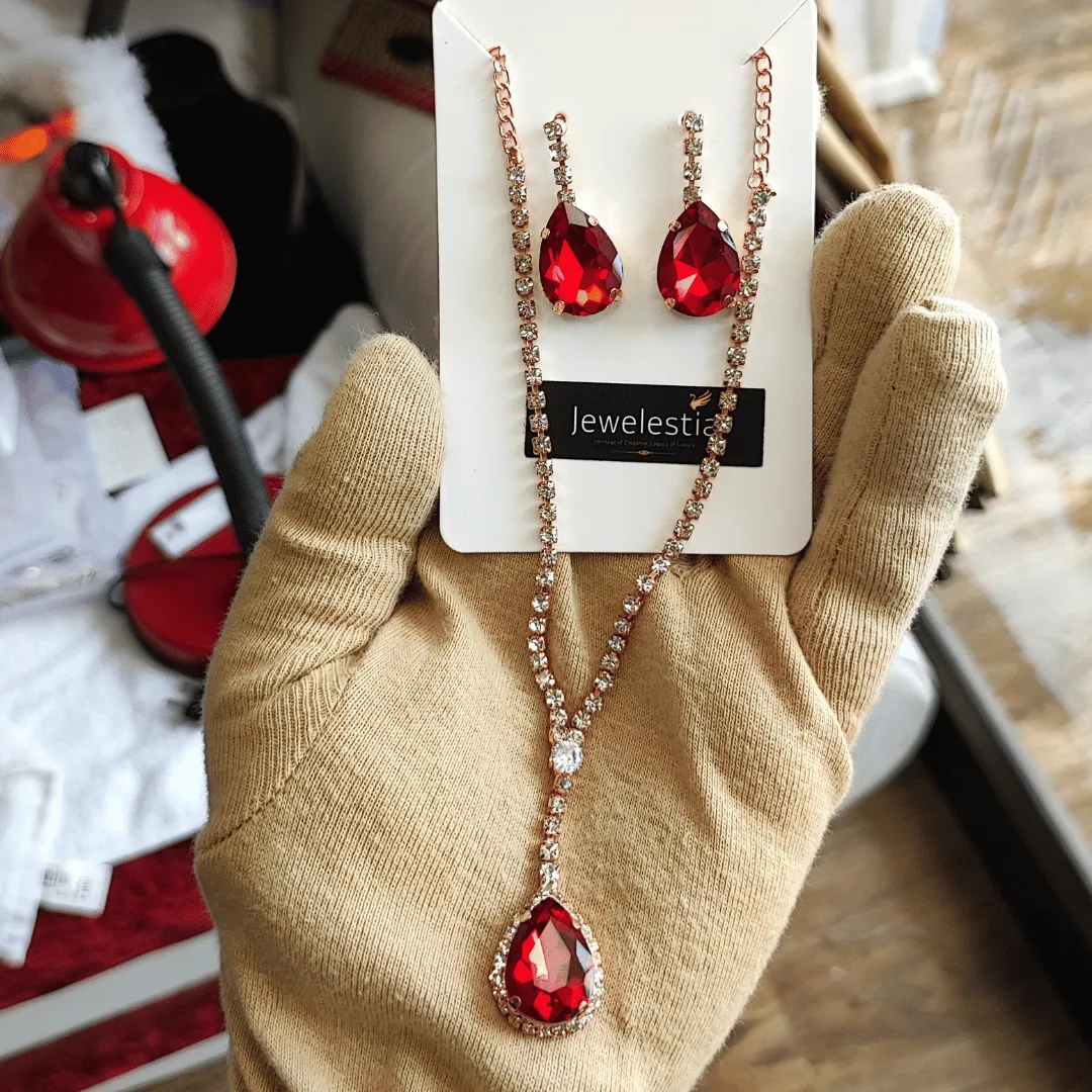 Jewelestia Emerald Glint Necklace and Earrings Set