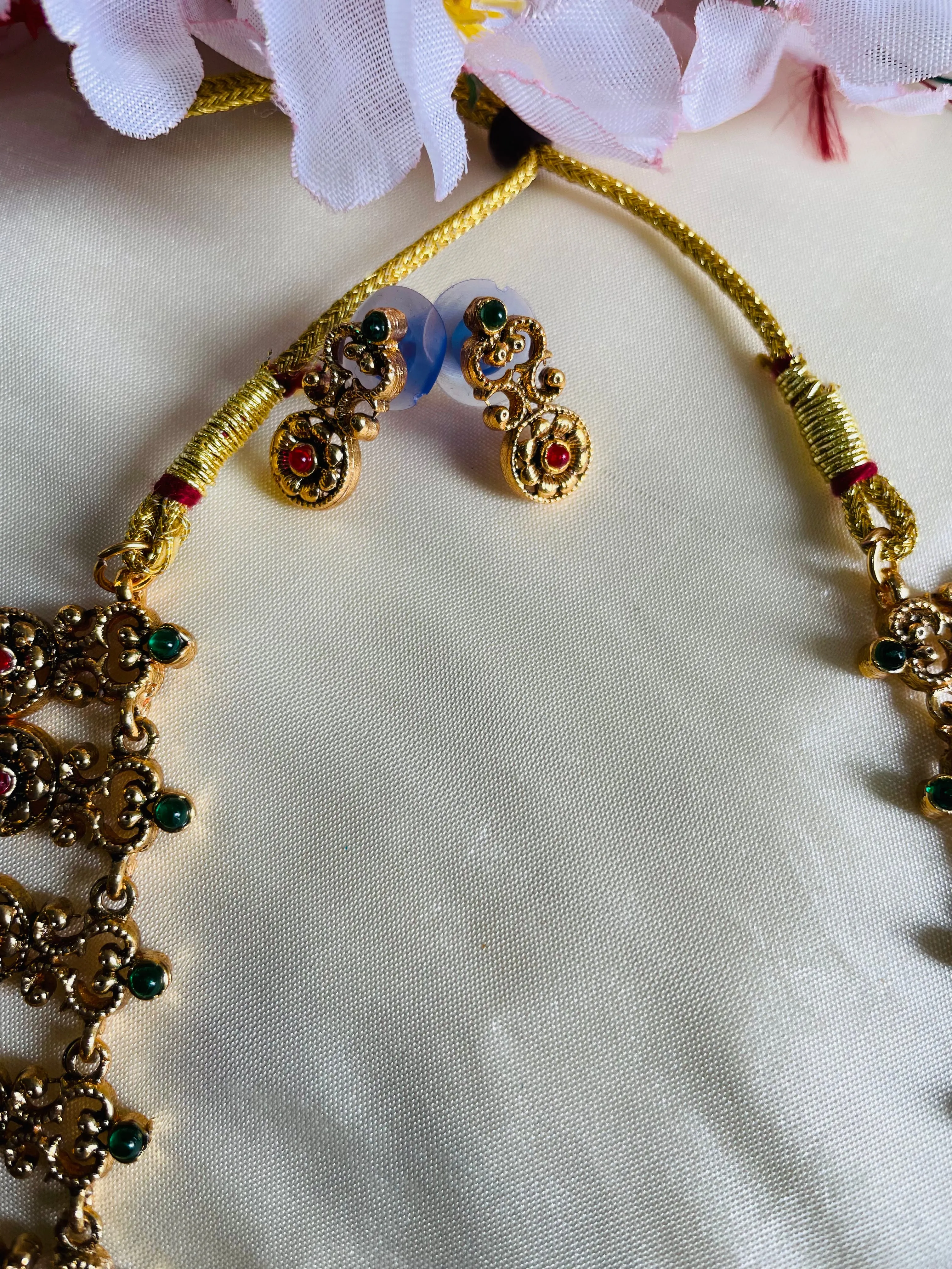 Kaveri choker