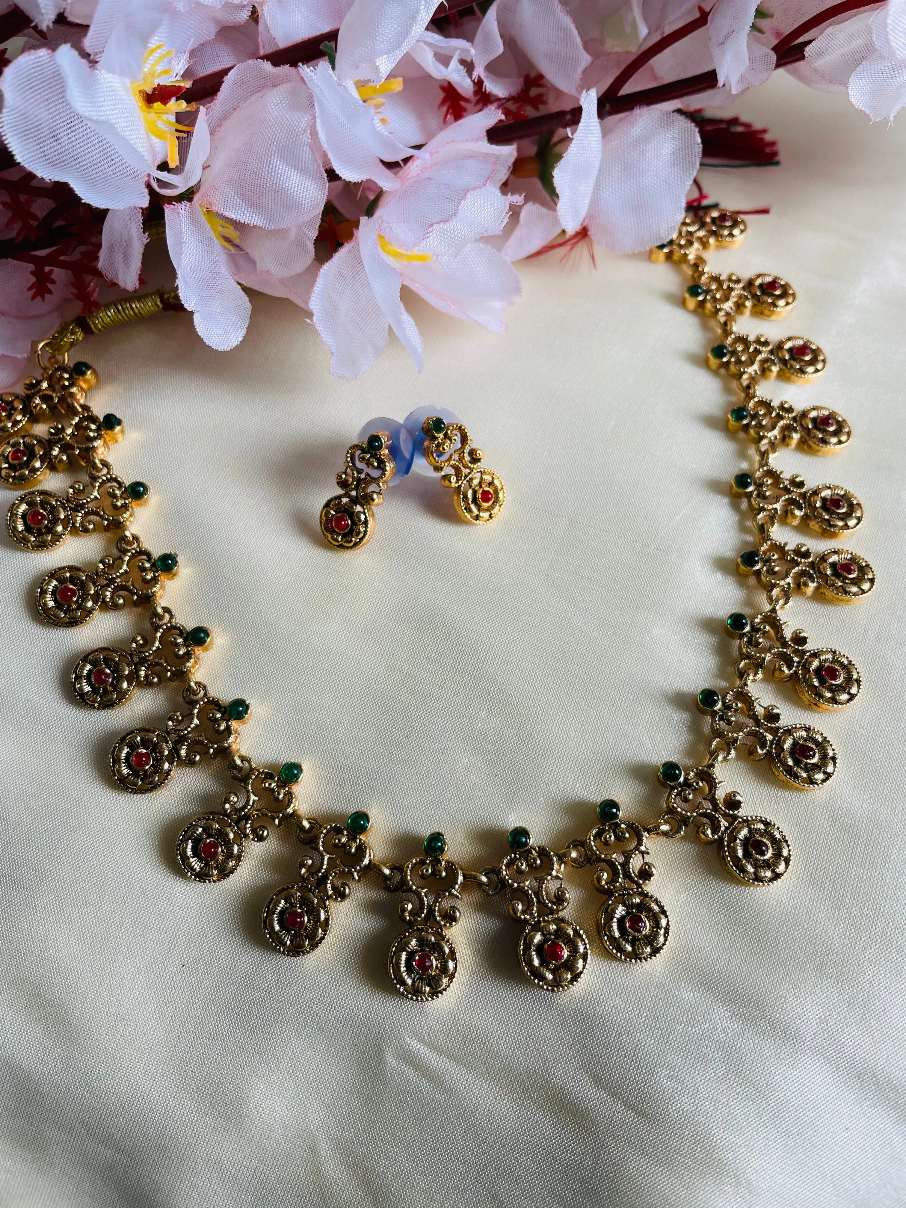 Kaveri choker