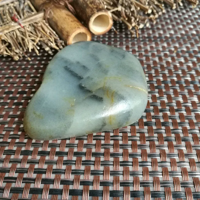 Natural Hetian Jade Rough Nephrite Raw (112g, 7X5.5X1.5cm)