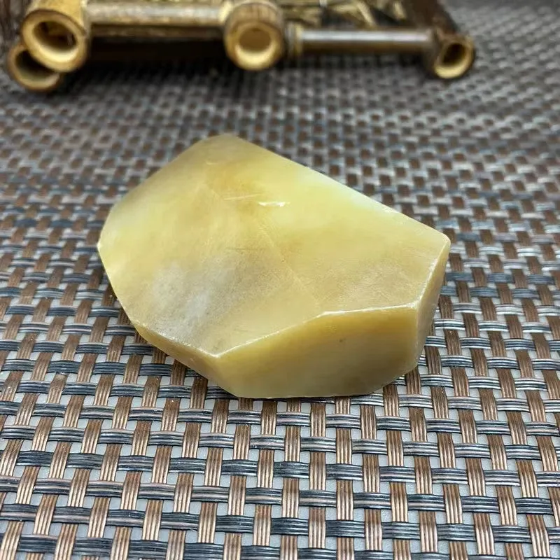 Natural Hetian Jade Rough Nephrite Raw (116g,6.4X5.0X2.0cm)