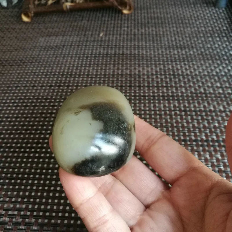 Natural Hetian Jade Rough Nephrite Raw (126g, 6.8X4X2.7cm)