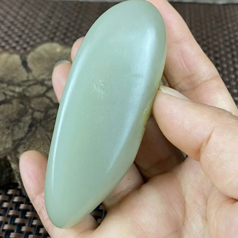 Natural Hetian Jade Rough Nephrite Raw (139g,8.4X3.4X2.9cm)