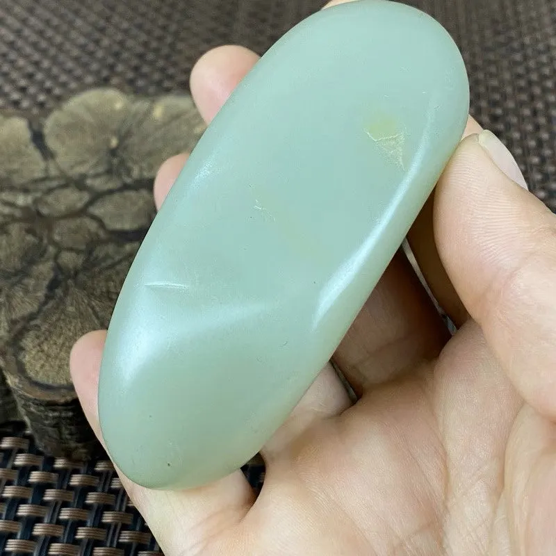 Natural Hetian Jade Rough Nephrite Raw (139g,8.4X3.4X2.9cm)