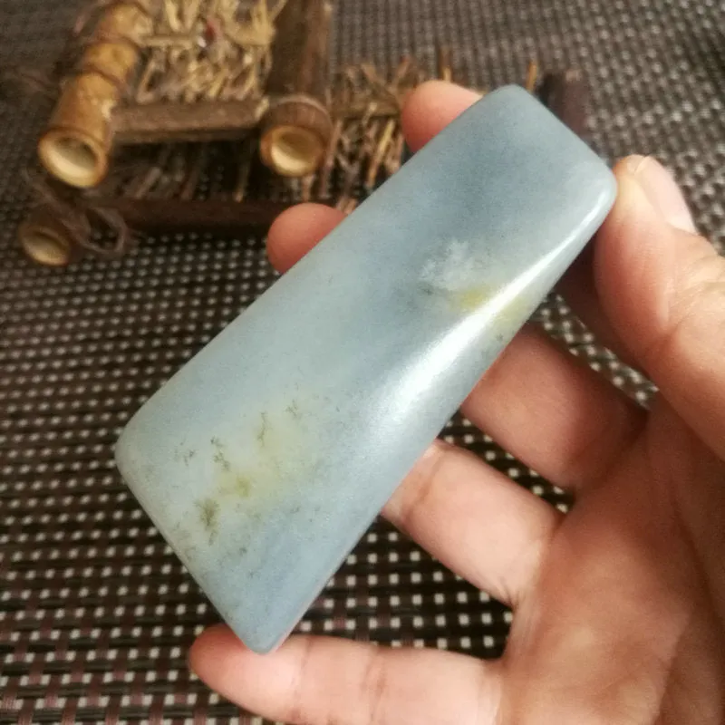 Natural Hetian Jade Rough Nephrite Raw (181g, 7.5X4.7X2.5cm)