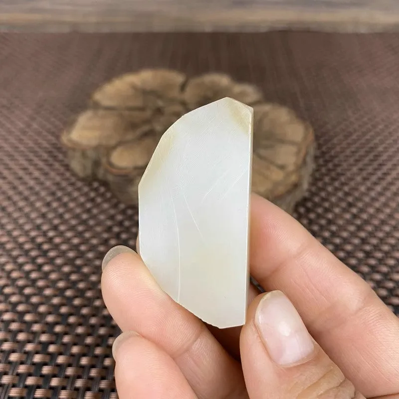 Natural Hetian Jade Rough Nephrite Raw (24g,4.7X2.4X1.3cm)
