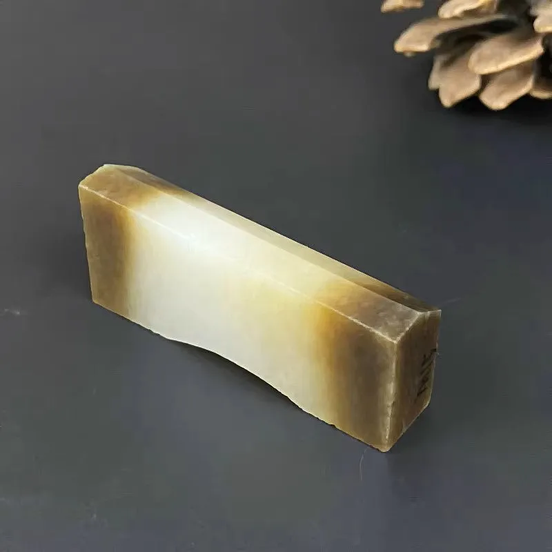 Natural Hetian Jade Rough Nephrite Raw (35g,5.3X1.8X1.2cm)