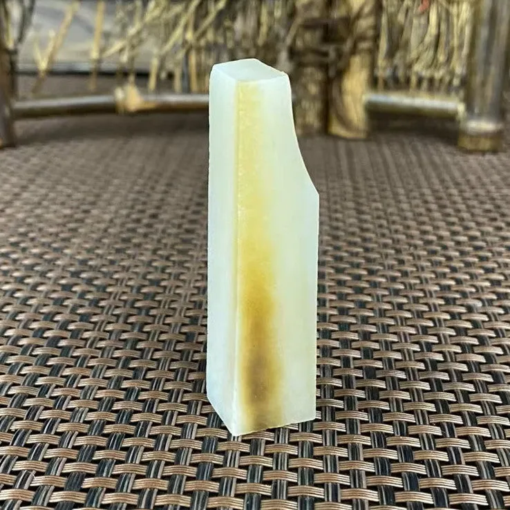 Natural Hetian Jade Rough Nephrite Raw (38g,6.4X1.6X1.5cm)