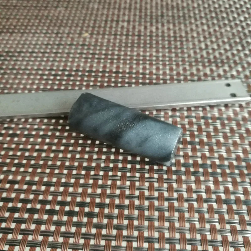 Natural Hetian Jade Rough Nephrite Raw (40g, 4.7X1.8cm)