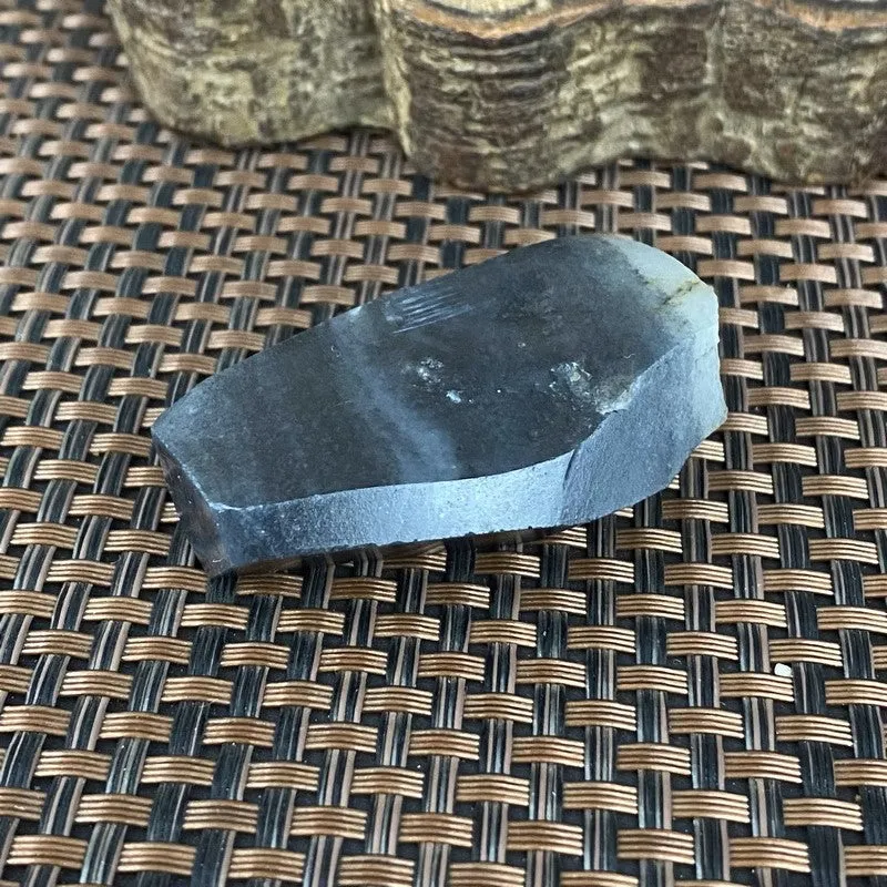 Natural Hetian Jade Rough Nephrite Raw (44g,4.8X3.1X1.5cm)