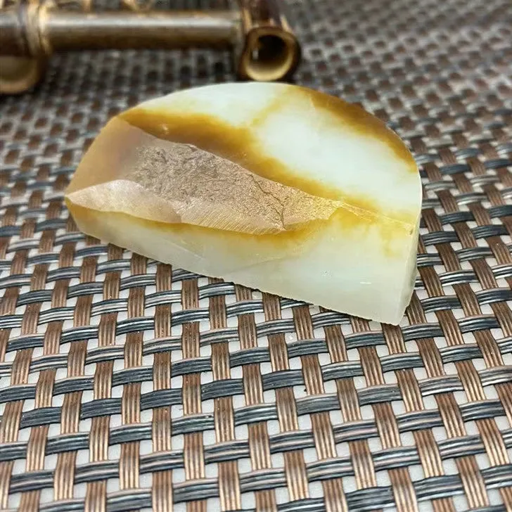 Natural Hetian Jade Rough Nephrite Raw (62g,5.6X3.4X1.4cm)