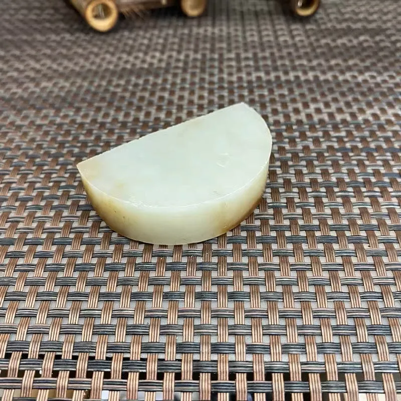 Natural Hetian Jade Rough Nephrite Raw (62g,5.6X3.4X1.4cm)