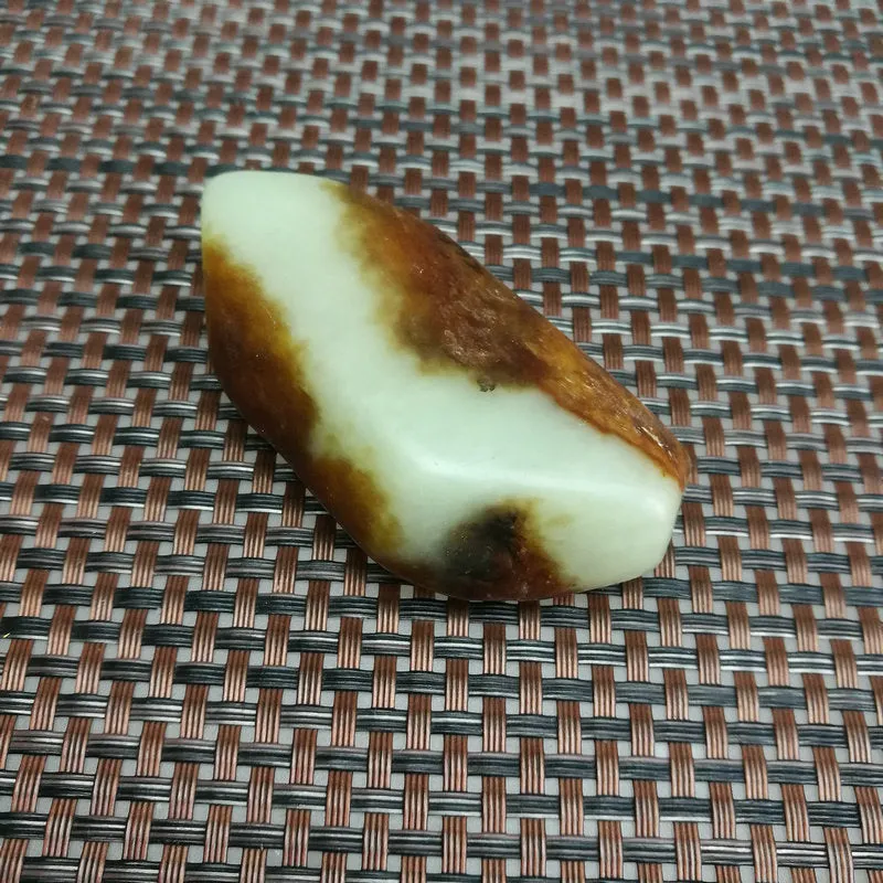 Natural Hetian Jade Rough Nephrite Raw (91g,7X4X1.8cm)