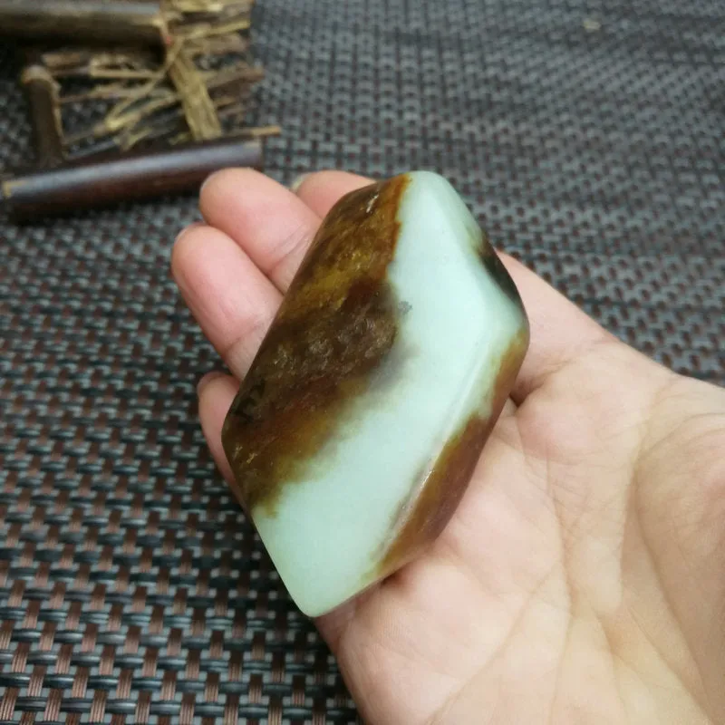 Natural Hetian Jade Rough Nephrite Raw (91g,7X4X1.8cm)