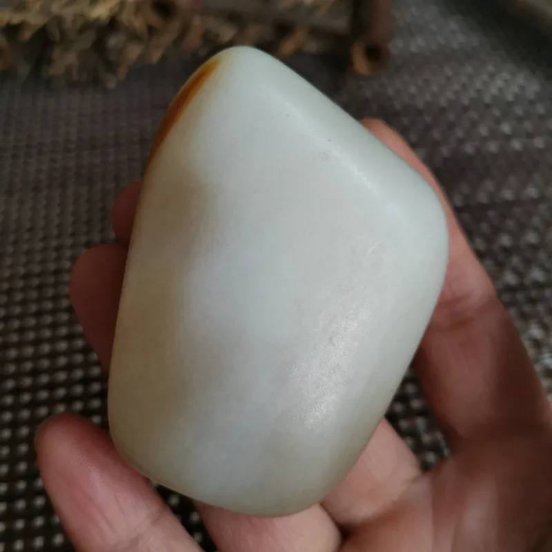 Natural Hetian Jade Rough Nephrite Raw (97g,5.6X4.6X1.9cm)