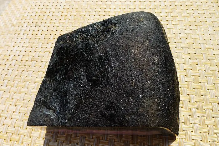 Natural Jade Rough Jadeite Raw (1.63kg,12.6X9.3X5.9cm)
