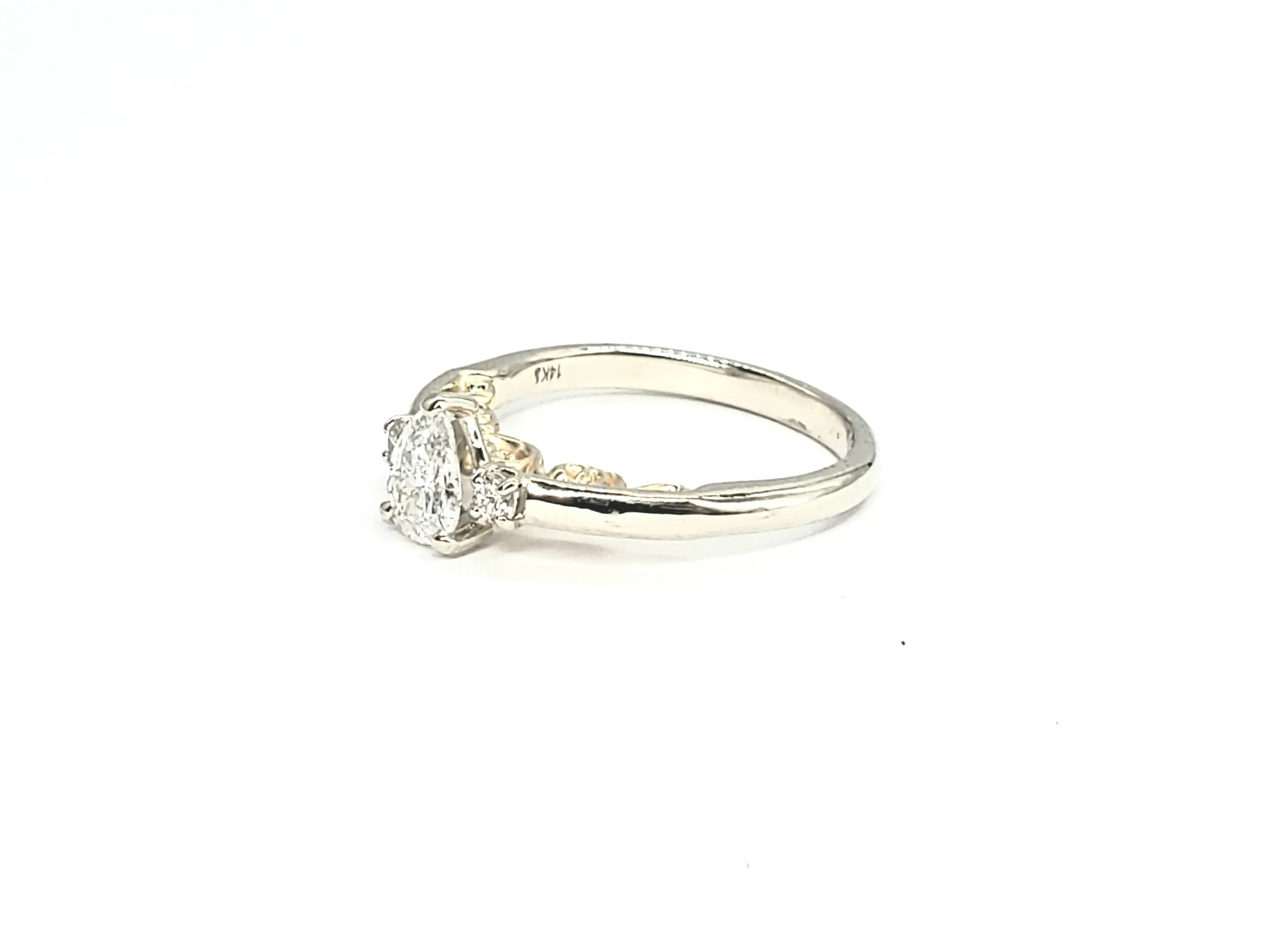 NEW 14k Diamond Pear Ring