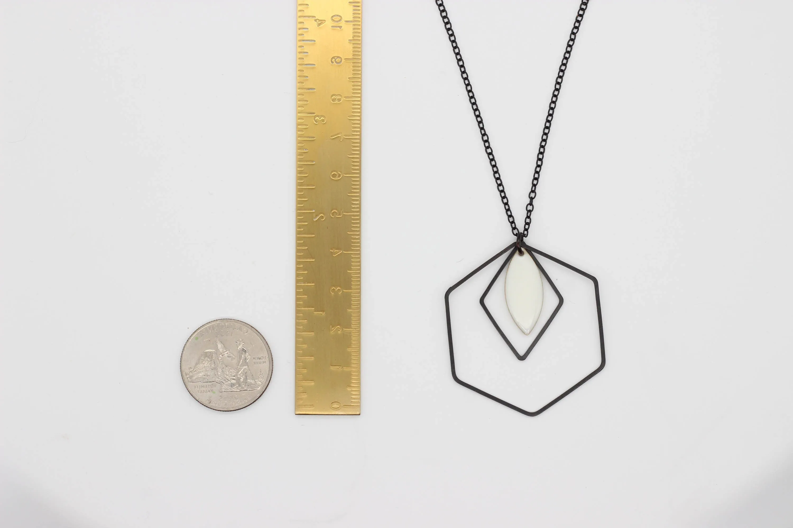 "La Luciole" Geometric Pendant Necklace