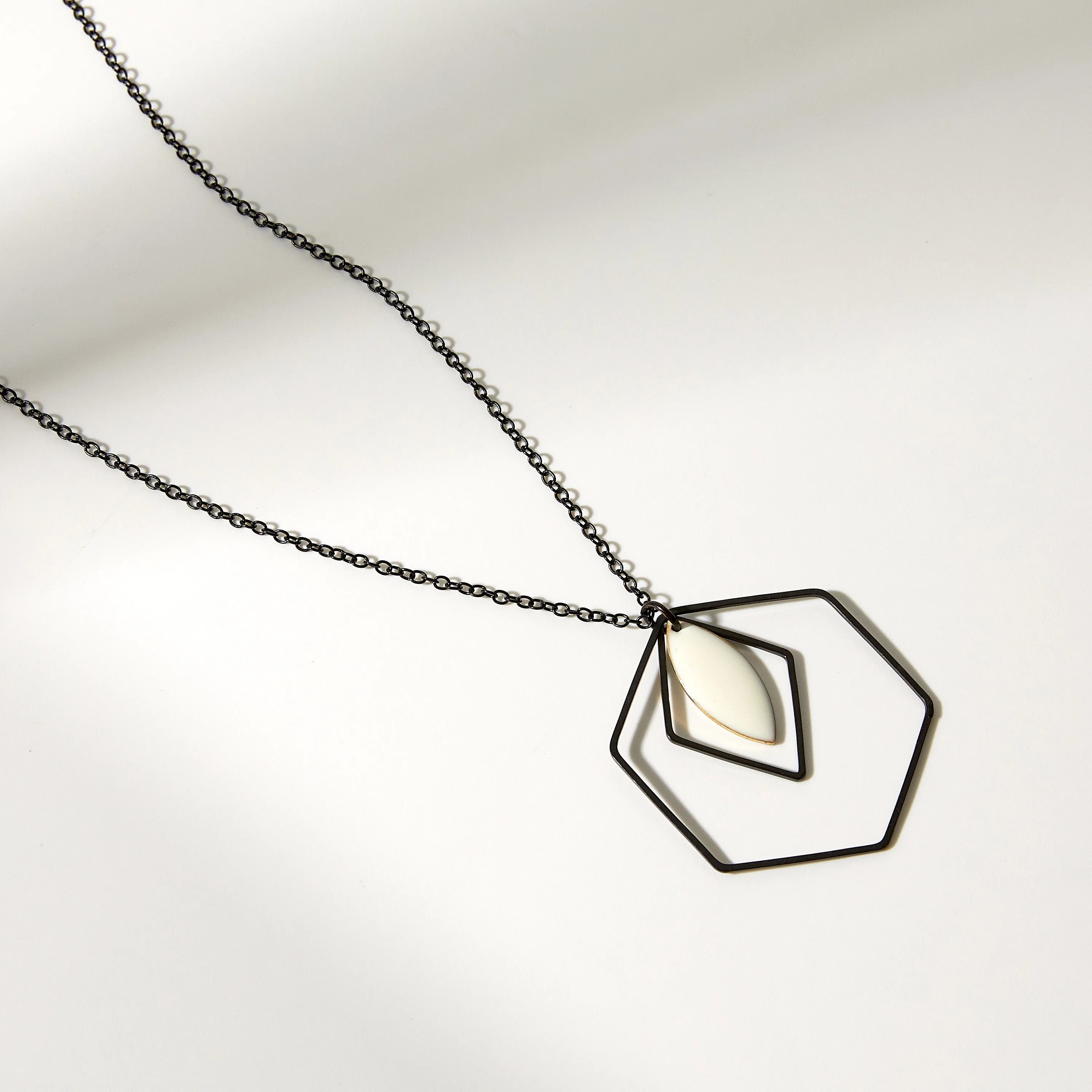 "La Luciole" Geometric Pendant Necklace