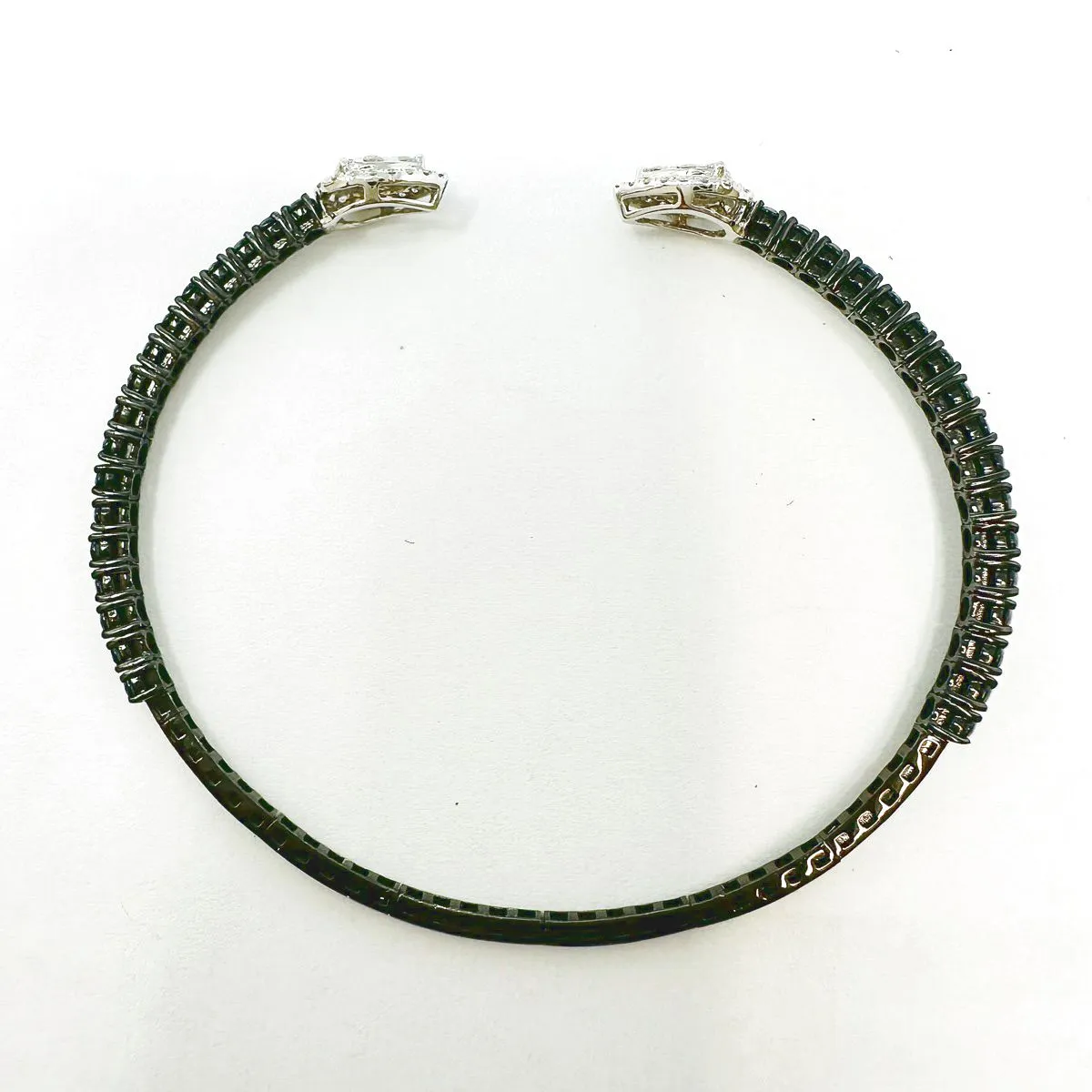 Royal India 18K White Gold Cuff  Bracelet with 44  Diamonds and Black Spinel