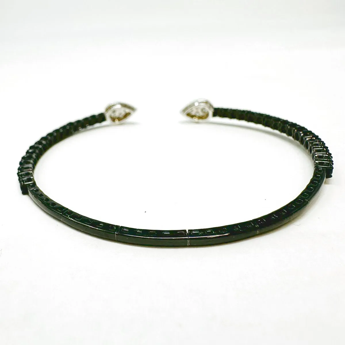 Royal India 18K White Gold Cuff  Bracelet with 44  Diamonds and Black Spinel