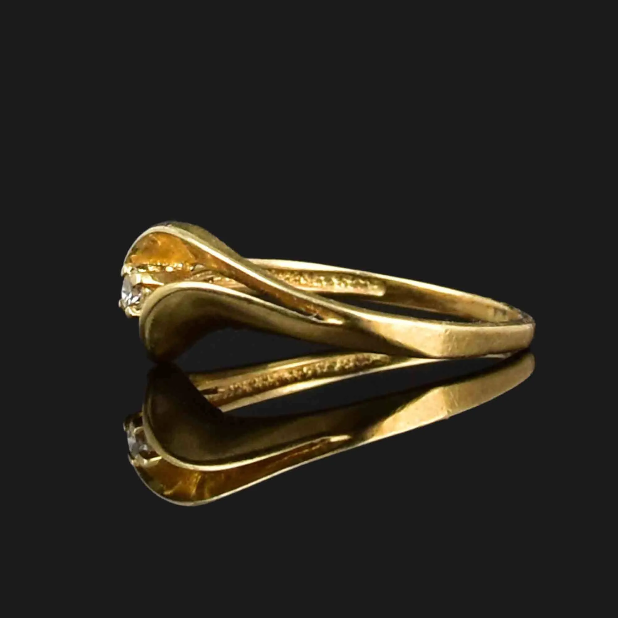 Vintage 10K Gold Diamond Solitaire Ring Sz 5.5